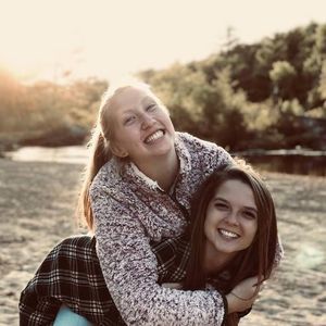 Meet your Posher, Becky